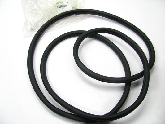 NEW 821102V000 FRONT LEFT Door BODY Weatherstrip Seal OEM For 12-17 Veloster