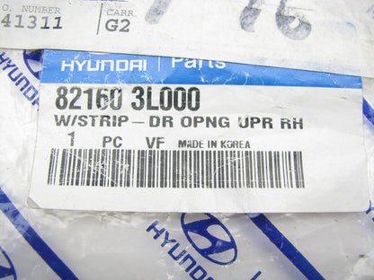 NEW - OEM 821603L000 Front Right Door Weatherstip Seal For 2006-11 Hyundai Azera