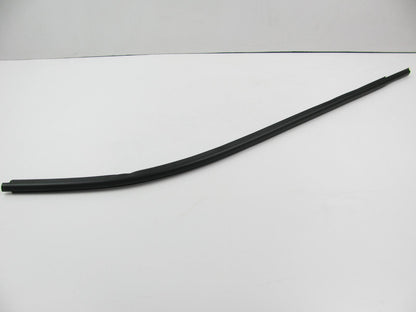 New FRONT OUTER LEFT Door Belt Moulding Weatherstrip OEM For 12-16 Veloster