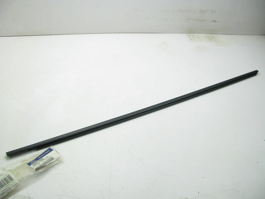 New OEM Front Right Side Outer Door Belt Weatherstrip Seal For 12-16 Accent