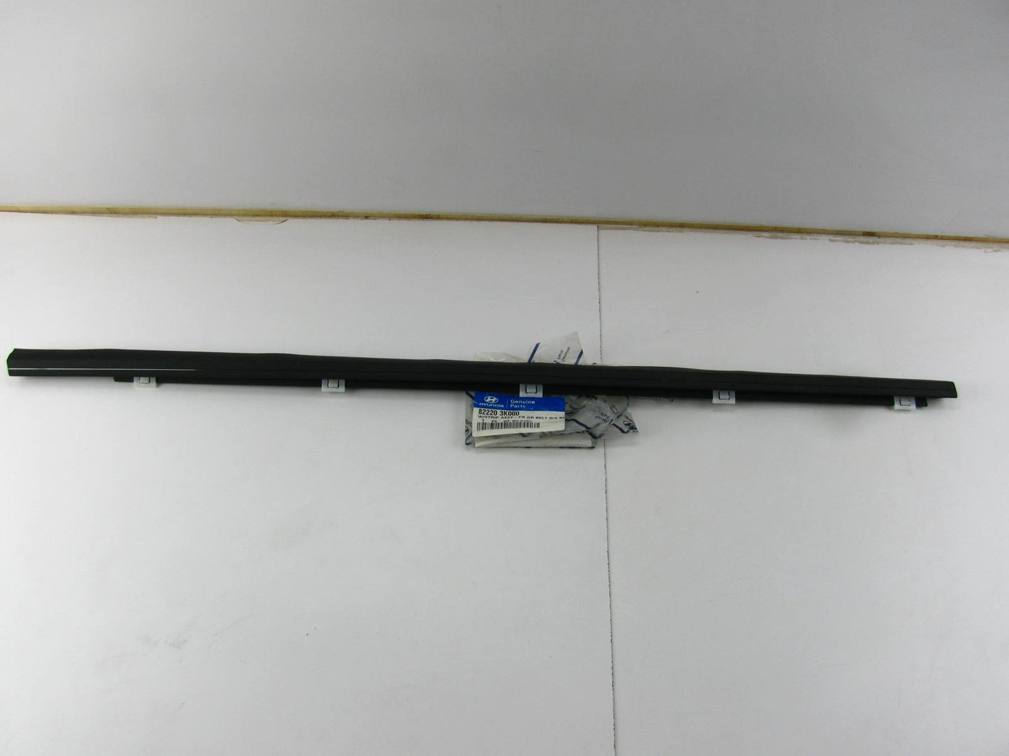 New Genuine FRONT RIGHT Door Weatherstrip Belt Seal OEM For 2006-2010 Sonata