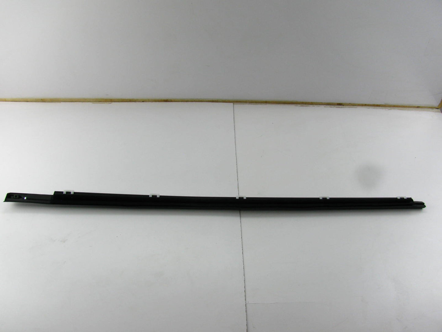 New Genuine FRONT RIGHT Door Weatherstrip Belt Seal OEM For 2006-2010 Sonata