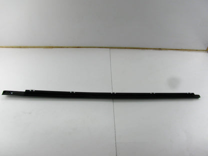 New Genuine FRONT RIGHT Door Weatherstrip Belt Seal OEM For 2006-2010 Sonata