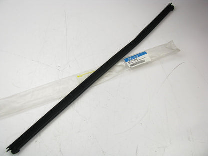 NEW FRONT LEFT Door Window Belt Weatherstrip Seal OEM For 2013-2016 Santa Fe