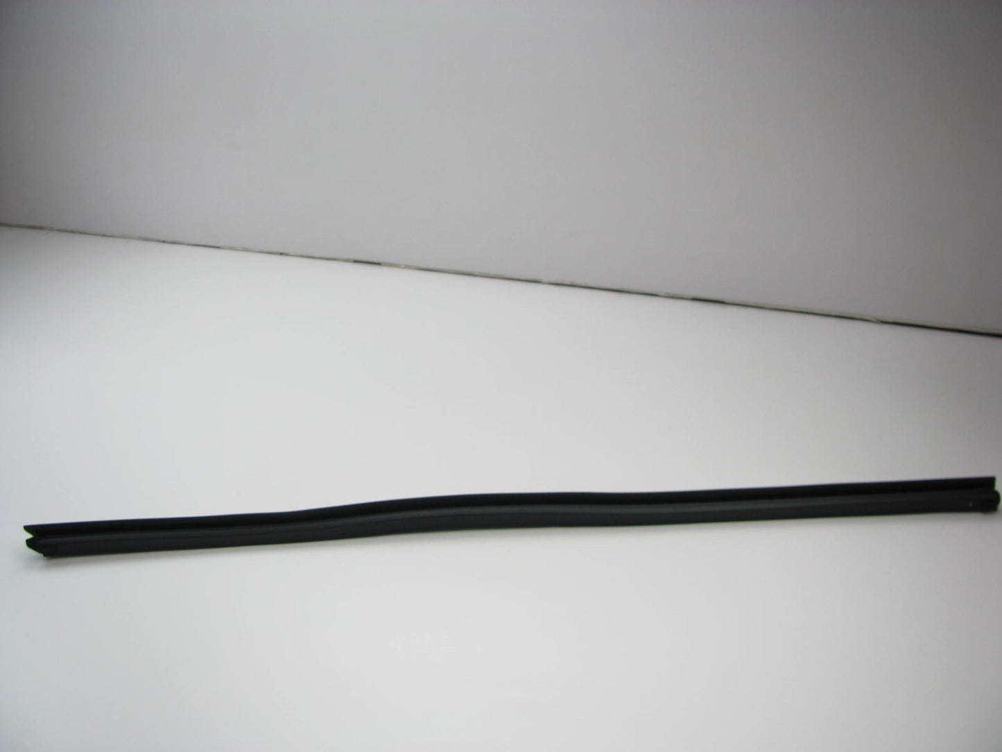 NEW GENUINE Front Left Side Door Inner Weatherstrip Seal OEM For 2012-16 Accent