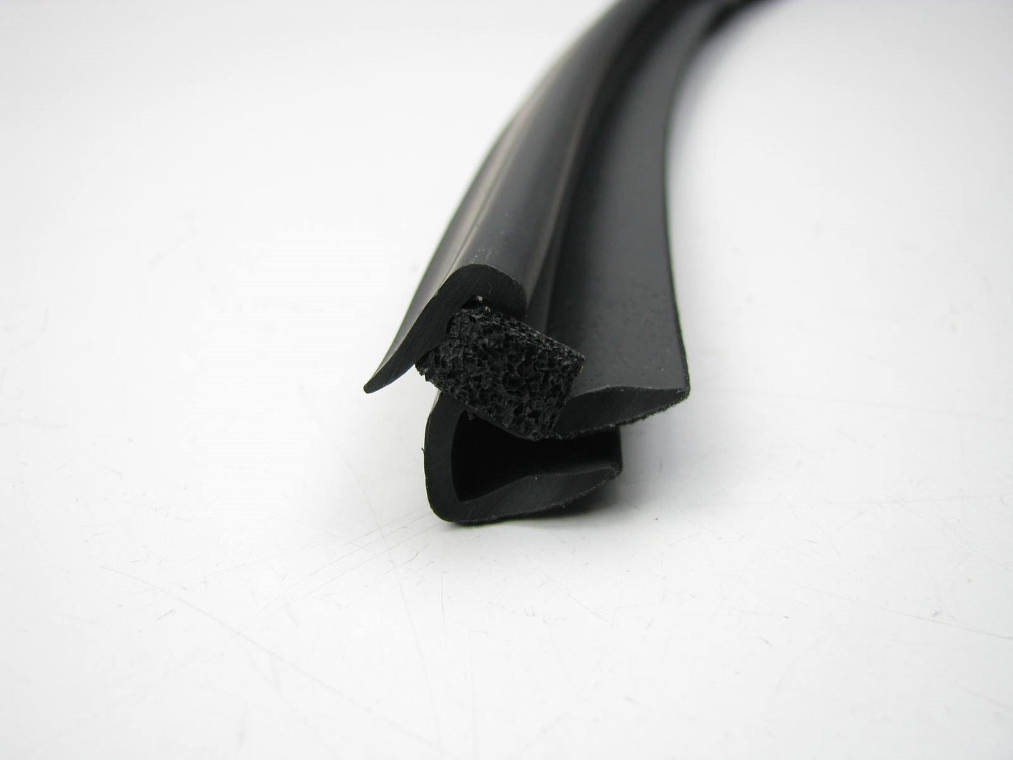 NEW Front Left Door Window Belt Weatherstrip Seal OEM For 2009-12 Elantra WAGON