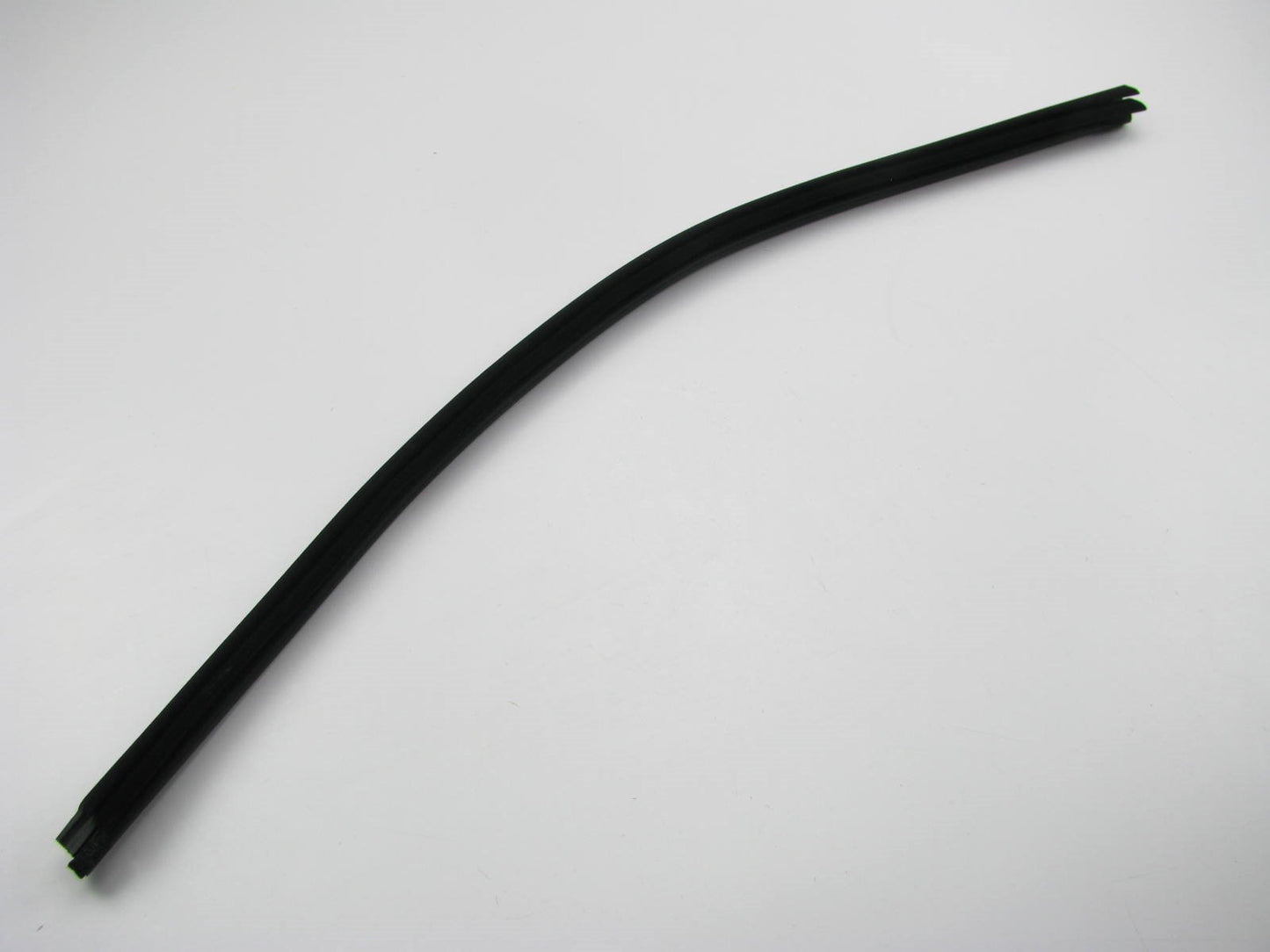 New Front Left Side Interior Door Window Belt Weatherstrip Seal For 10-15 Tucson
