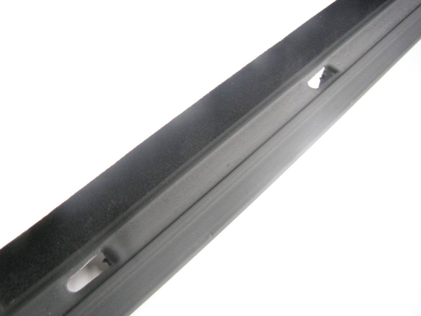 New FRONT LEFT Interior Door Window Weatherstrip Belt Seal OEM For 99-05 Sonata
