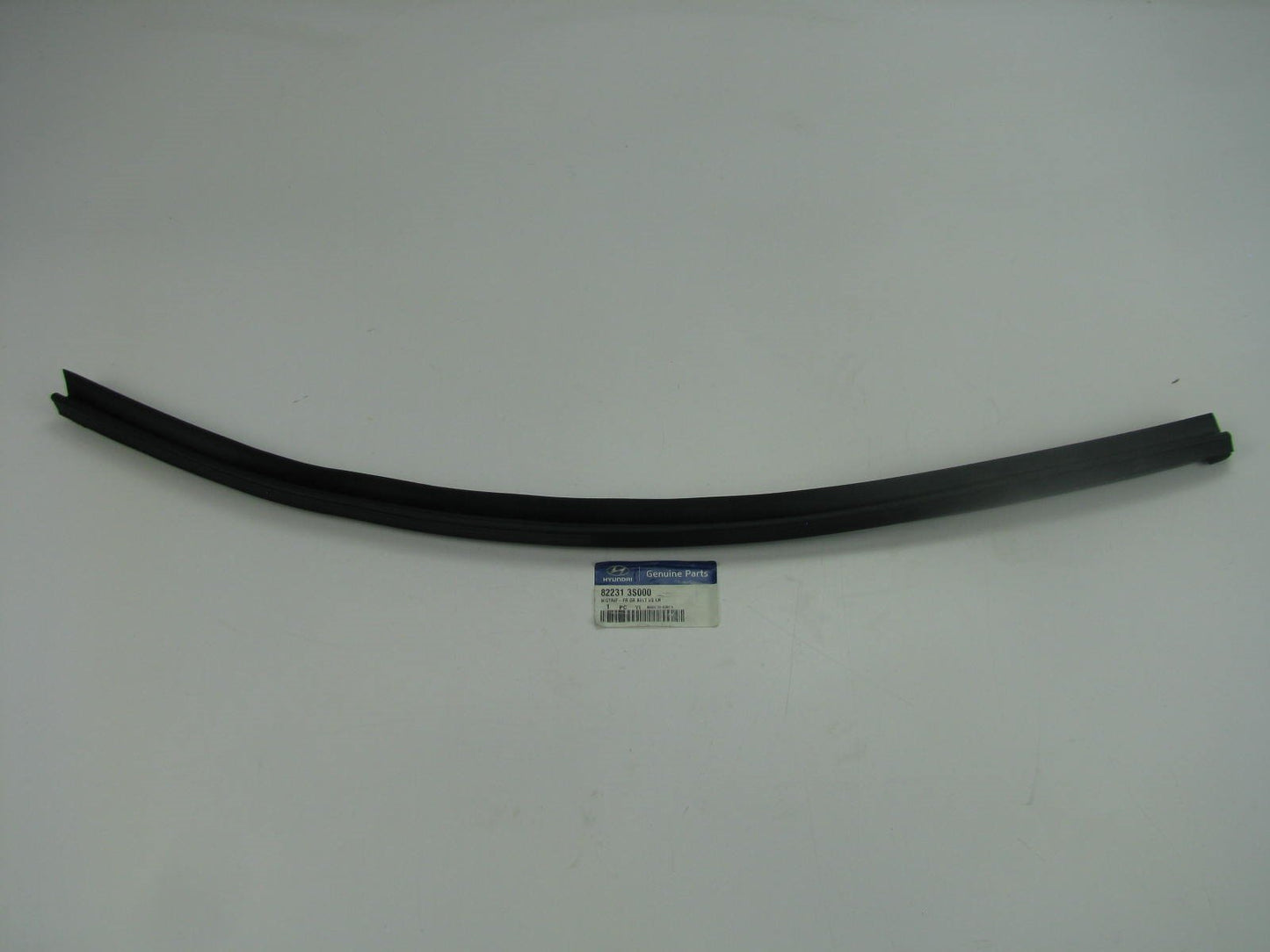 New Front Left Driver Side Door Belt Inner Weatherstrip Seal For 11-15 Sonata