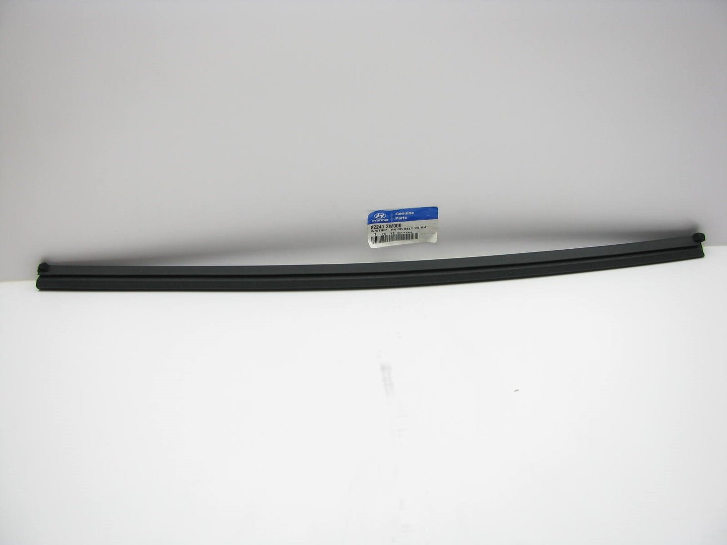 Front Right Passengers Door Window Belt Weather Strip Seal For 2013-16 Santa Fe