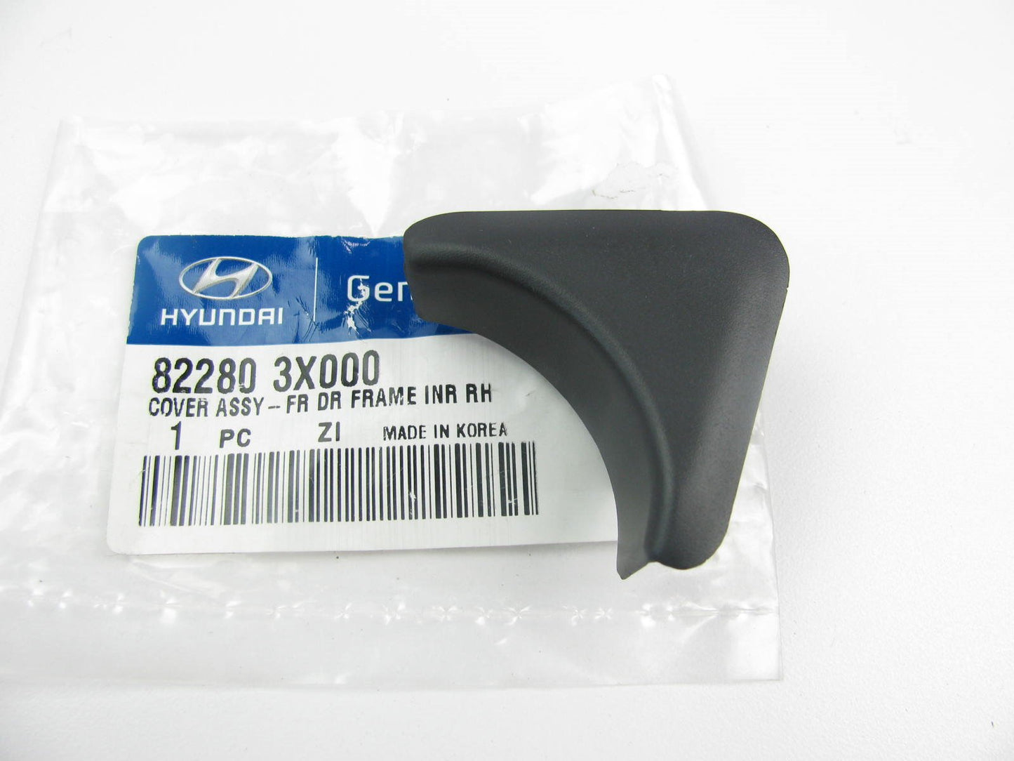 Front Inner Right Door Corner Trim OEM For 2011-2015 Hyundai Elantra  822803X000
