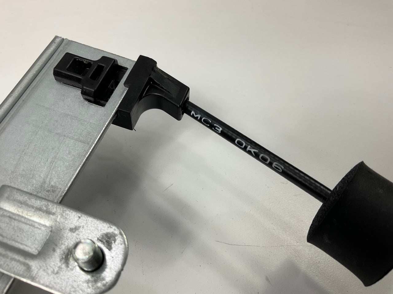 NEW Front Right Power Window Motor & Regulator OEM For 2006-11 Accent 824021E210