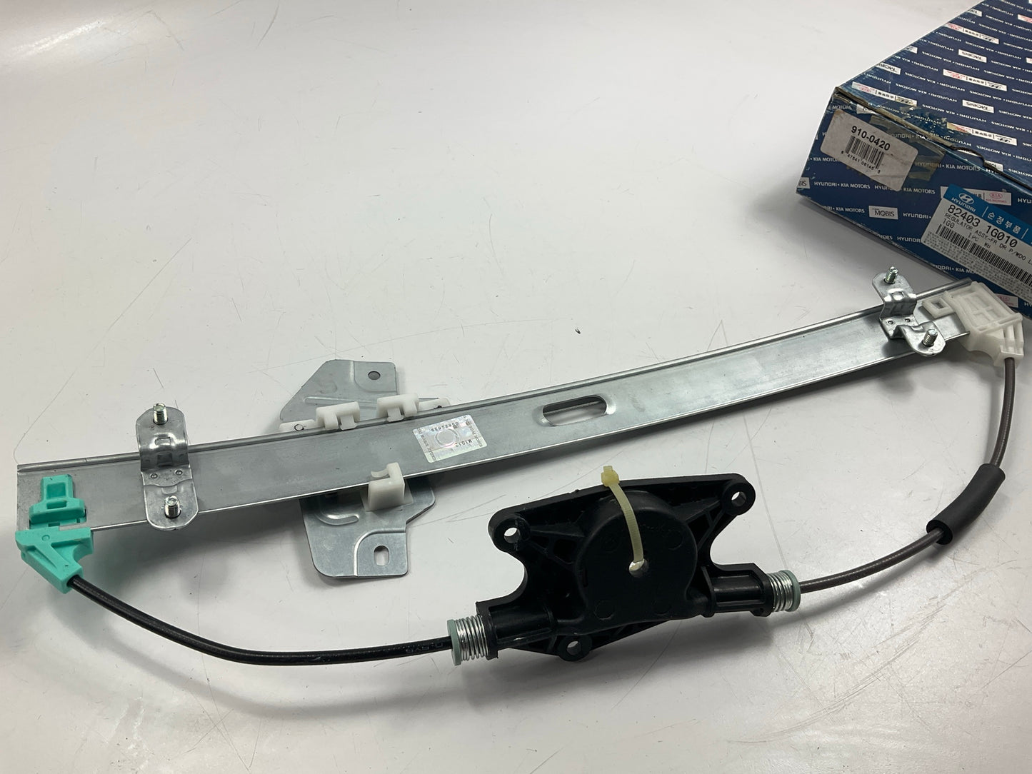 NEW Front Left Power Window Regulator OEM For 2006-2011 Accent, Rio 824031G010