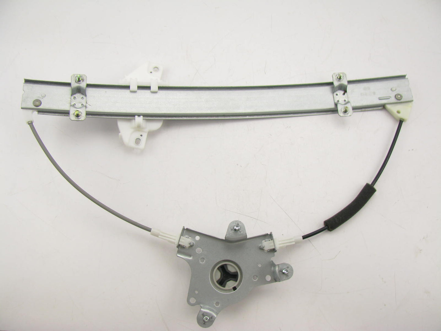 NEW GENUINE FRONT LEFT Window Regulator OEM For 95-96 Hyundai Accent 8240322010