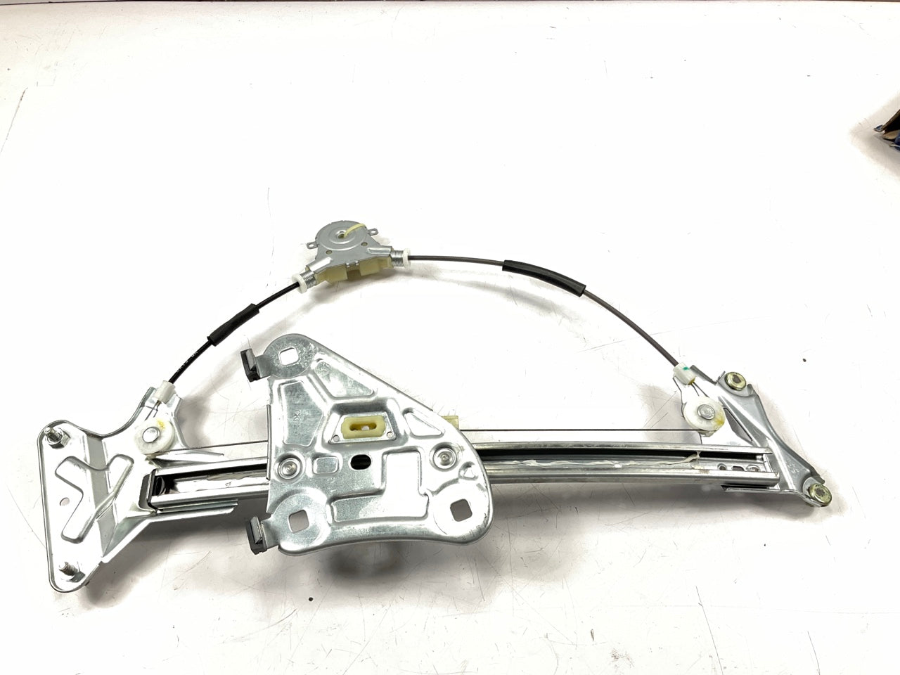 NEW 824032C000 FRONT LEFT Window Regulator OEM For 2003-2008 Hyundai Tiburon