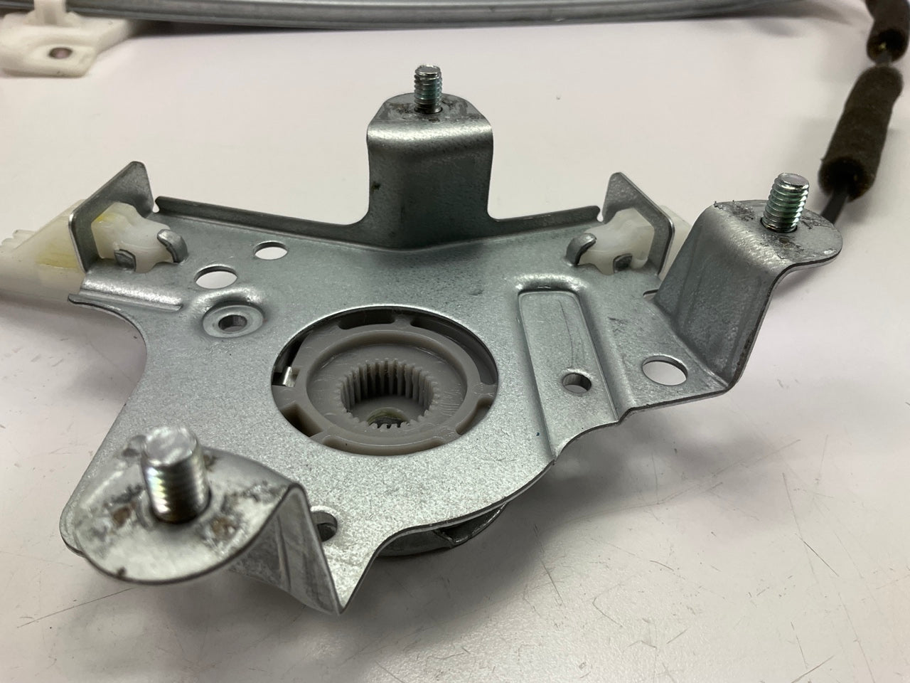 NEW Front Left Drivers Side Window Regulator OEM For 1995-1998 Hyundai Sonata