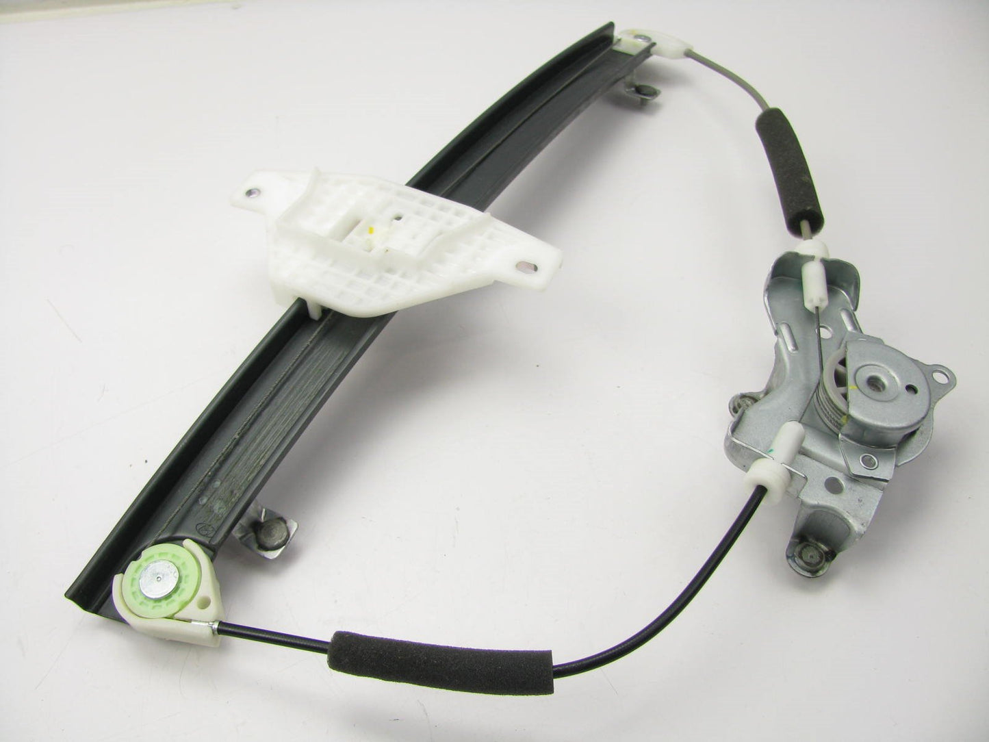 NEW - OEM 8240338011 Front Left Power Window Regulator For 99-05 Hyundai Sonata