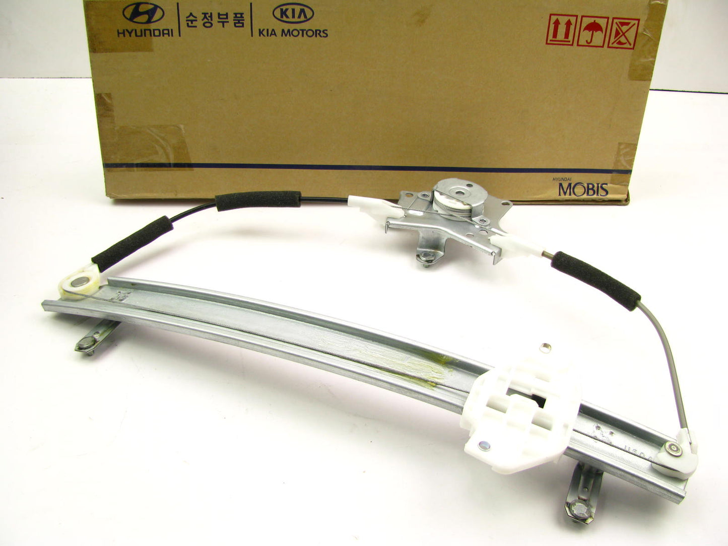 NEW - OEM 82404-34011 Front Right Window Regulator For 1993-1998 Hyundai Sonata