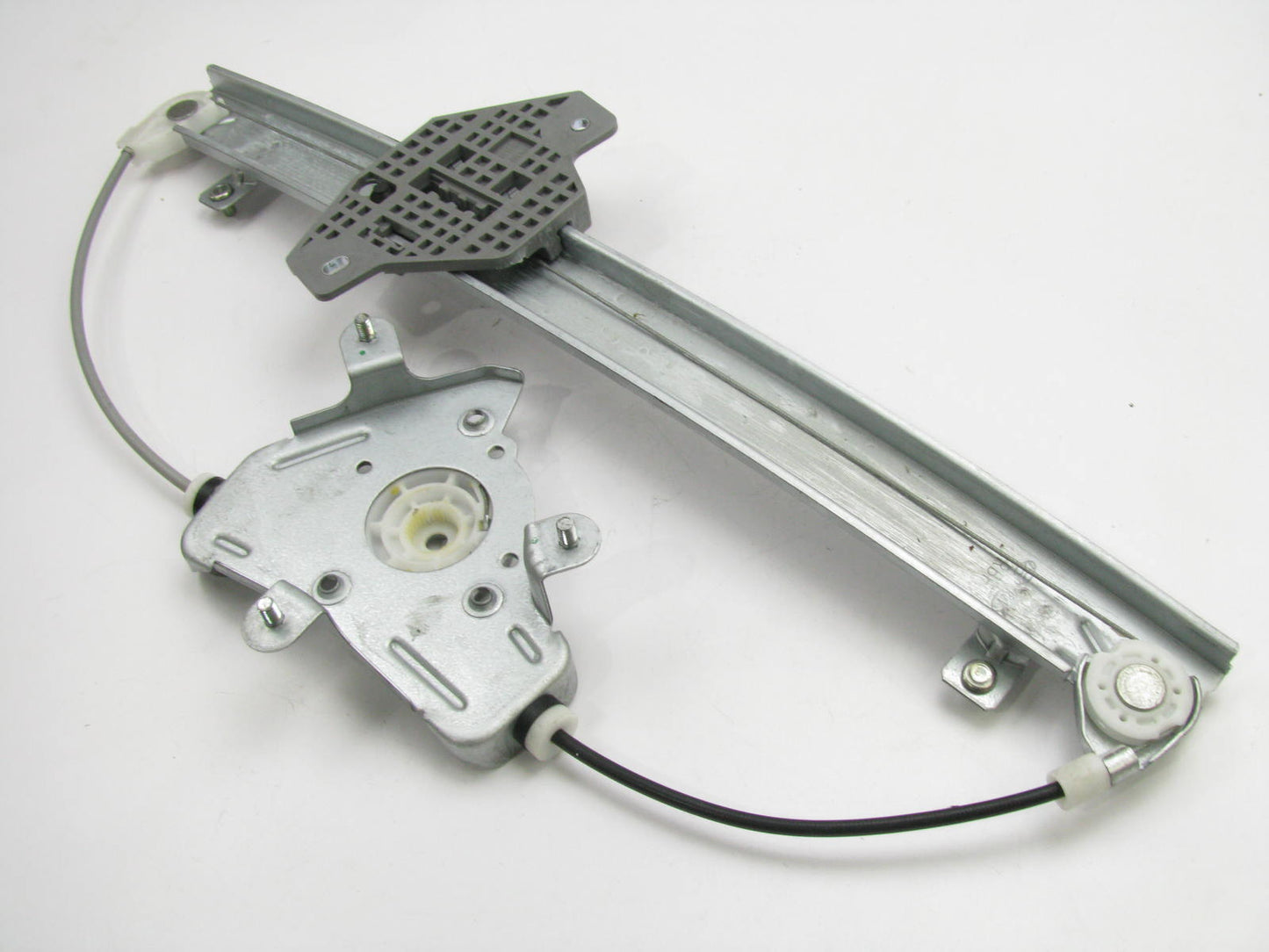 NEW GENUINE 824041R110 FRONT RIGHT Window Regulator OEM For 12-17 Hyundai Accent