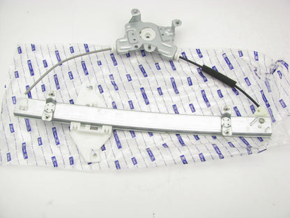 NEW GENUINE FRONT RIGHT Door Window Regulator W/O Motor OEM For 00-05 Accent