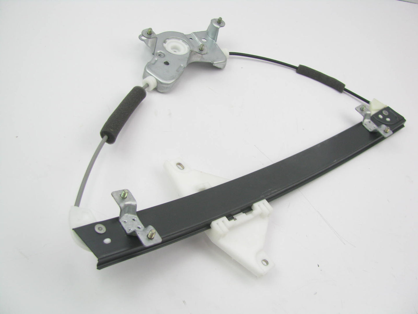 NEW GENUINE 8240438011 FRONT RIGHT Window Regulator OEM For 1999-05 Sonata