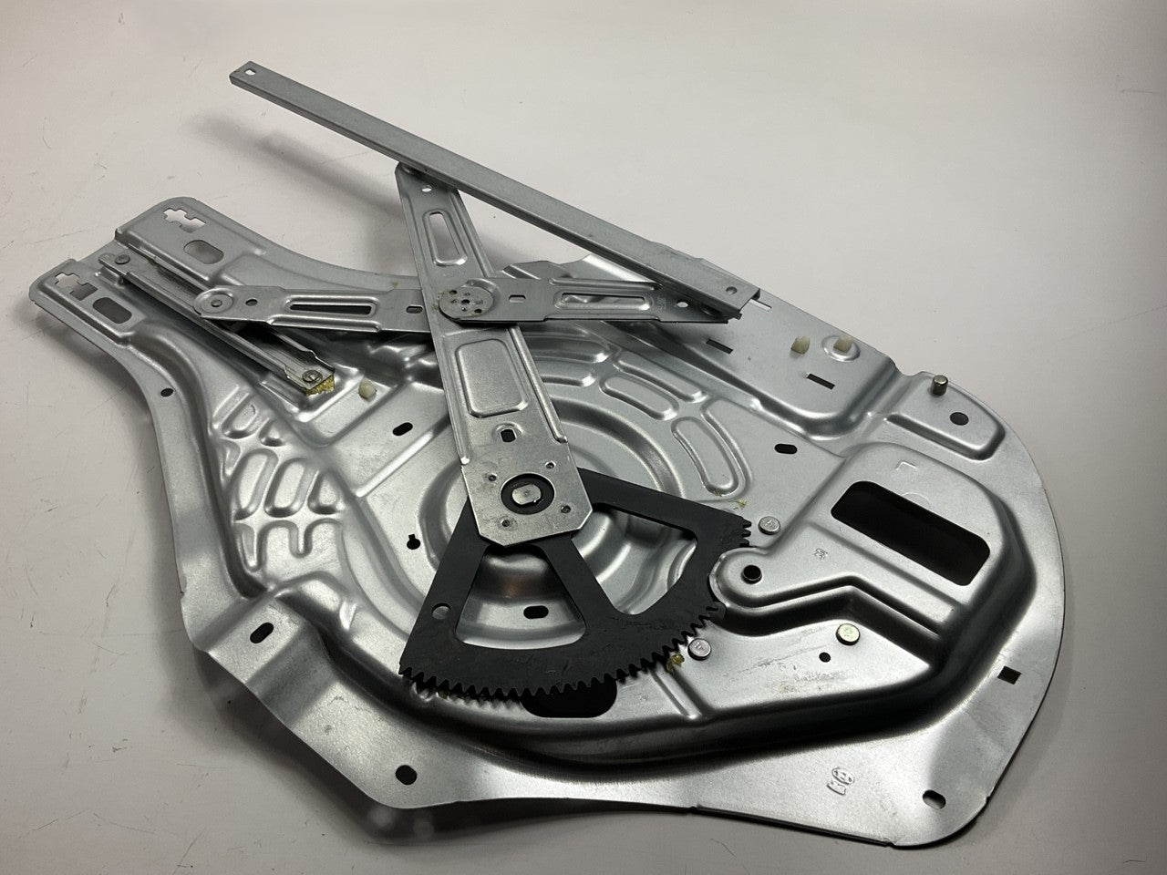 NEW Front Right Window Regulator OEM For 2005-2009 Hyundai Tucson 824062E000