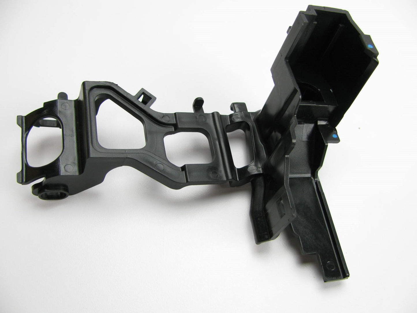NEW Exterior Front Right Door Handle Reinforcement Support Bracket For Hyundai