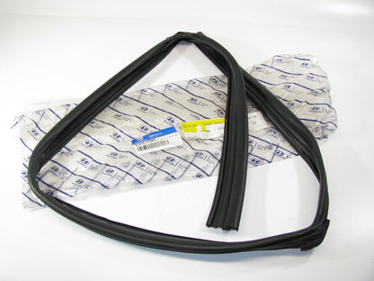 NEW - OEM Front Right Window Channel Weather Strip For 2010-2015 Hyundai Tucson