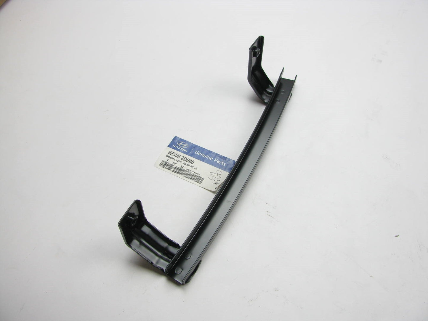 Front Left (Drivers) Door Window Glass Guide Channel OEM For 2001-2006 Elantra