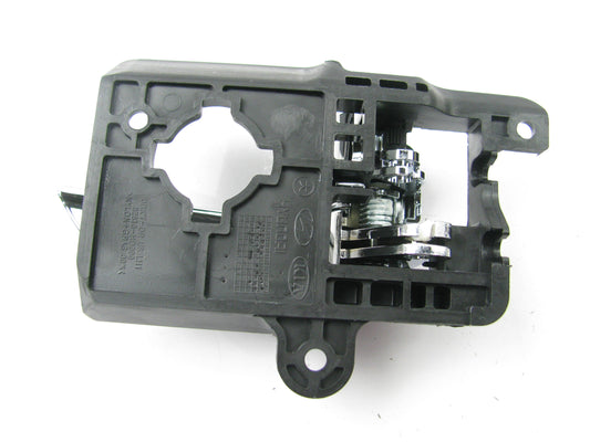 New FRONT LEFT (DRIVERS) SIDE Interior Door Handle OEM For Hyundai 826100Q000