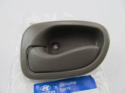 Left Drivers Side Interior Door Handle OEM For 1995-1999 Accent  8261022001FK