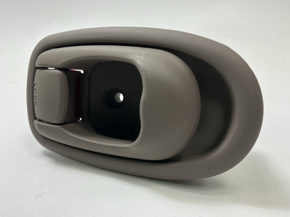 Darker Color 8261029003FK Left Interior Door Handle For 96-00 Hyundai Elantra