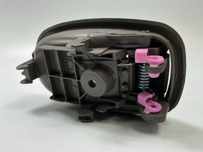 Darker Color 8261029003FK Left Interior Door Handle For 96-00 Hyundai Elantra