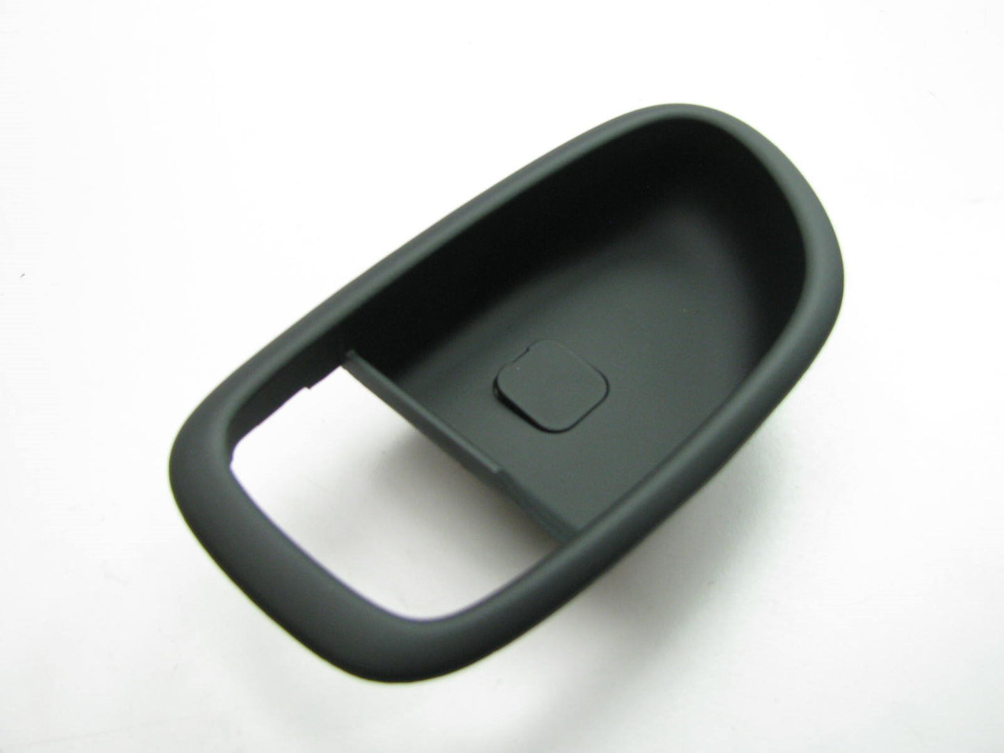 NEW - OEM Left Inside Interior Door Handle Bezel Trim BLACK For 2007-10 Elantra