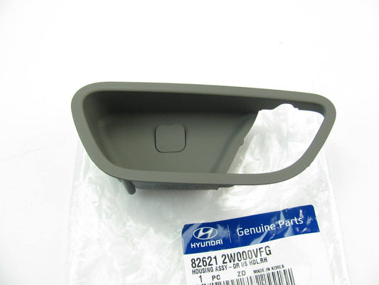 Interior Door Handle Trim Bezel Front Right OEM For 2013-2015 Santa Fe