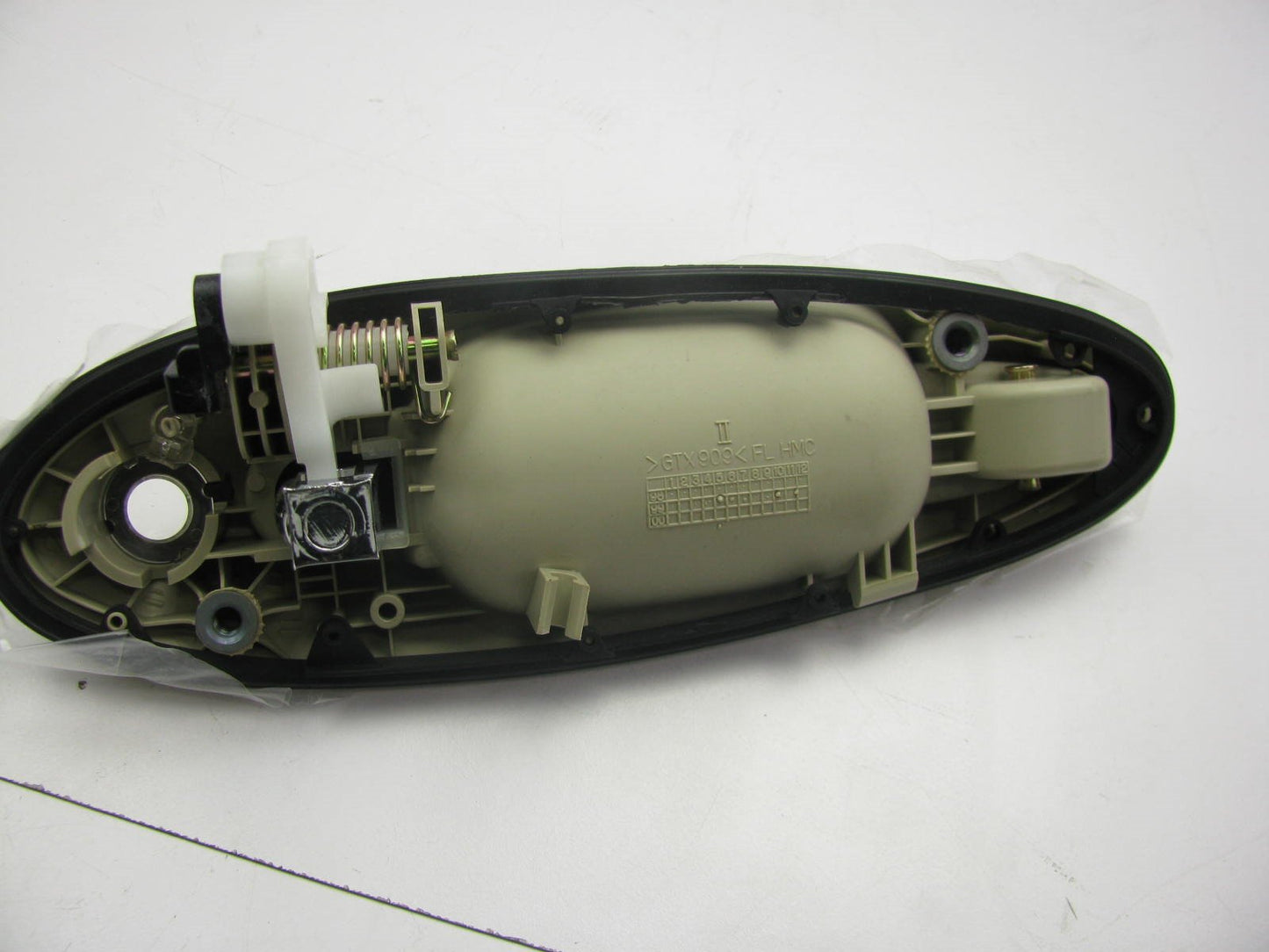NEW - OEM 8265038010 FRONT LEFT Exterior Door Handle For 1999-01 Hyundai Sonata