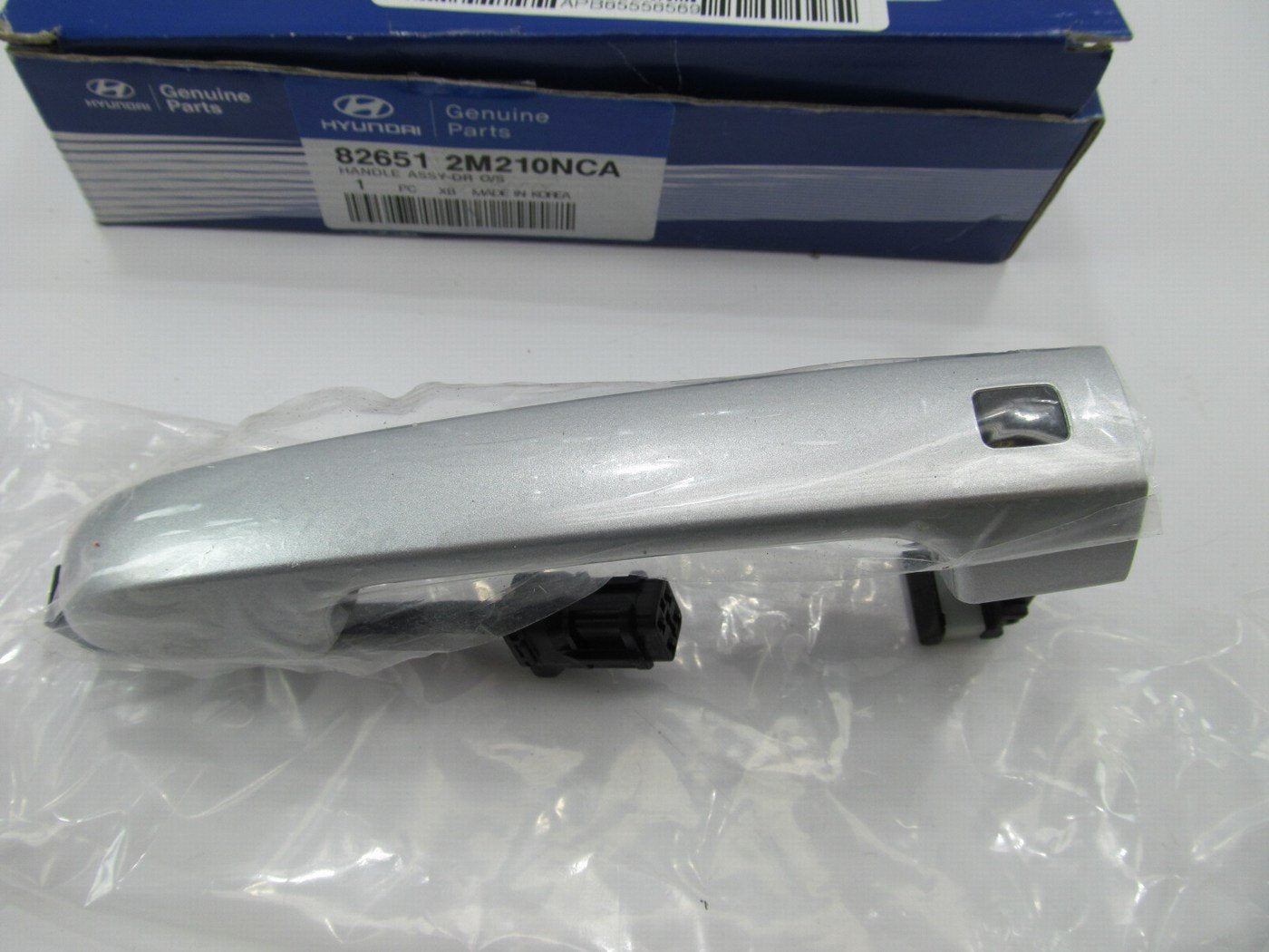 Exterior Door Handle SILVER Passengers Right Side OEM For 2010-12 Genesis Coupe