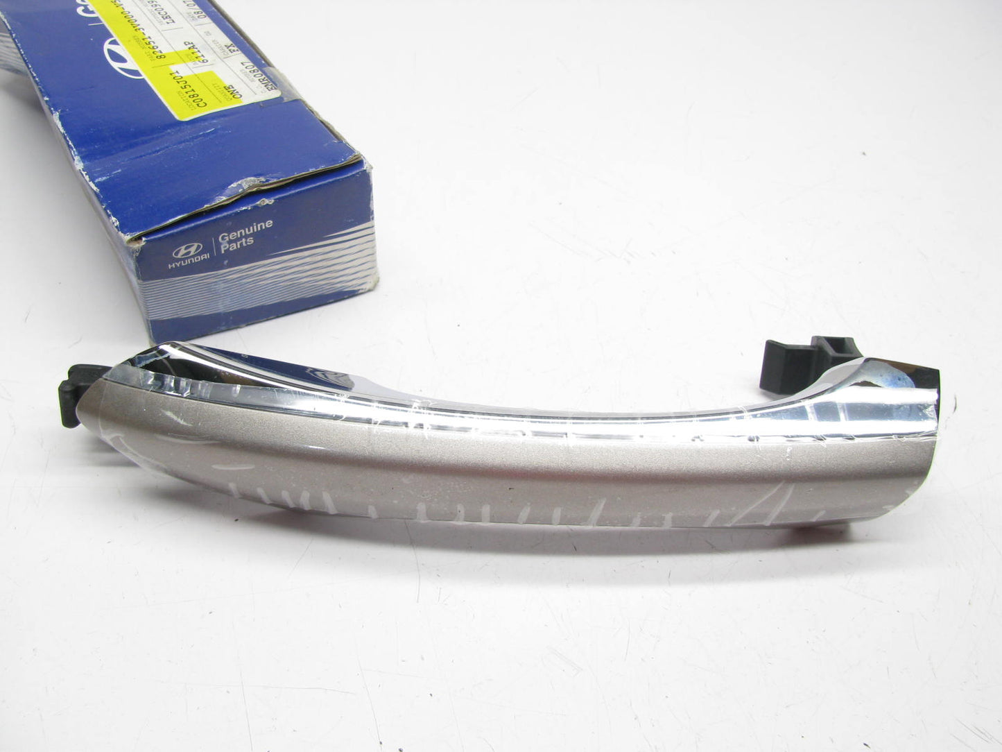 NEW - OEM 826513V000V5G Left Drivers Side Outside Door Handle For 2011-13 Azera