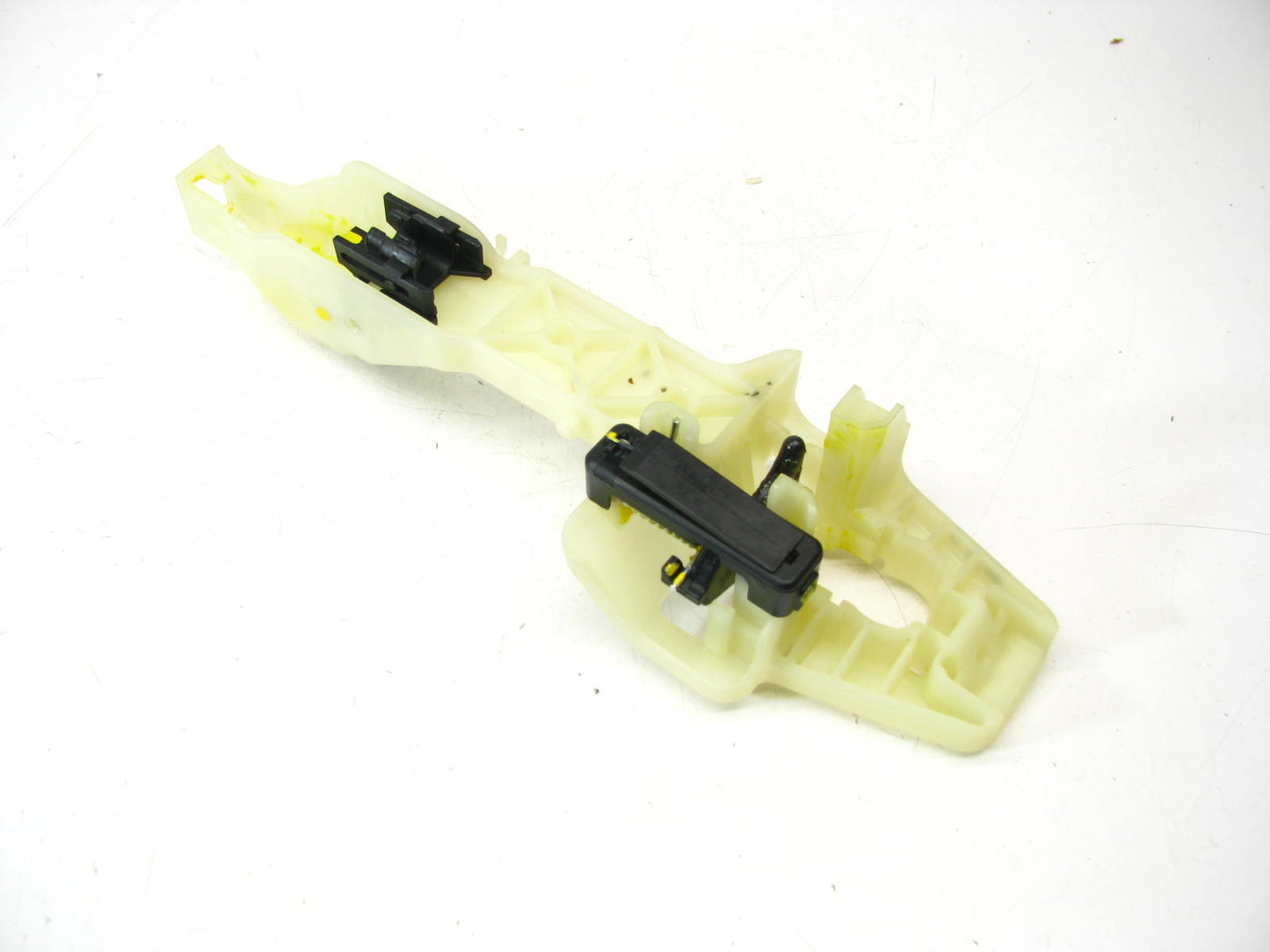 NEW OEM 826653V011 Front Right Outside Door Handle Base For 11-14 Hyundai Azera