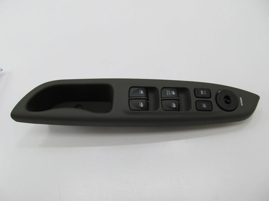 NEW - OEM 827101E065AR Front Left Door Grip & Switches For 06-11 Hyundai Accent