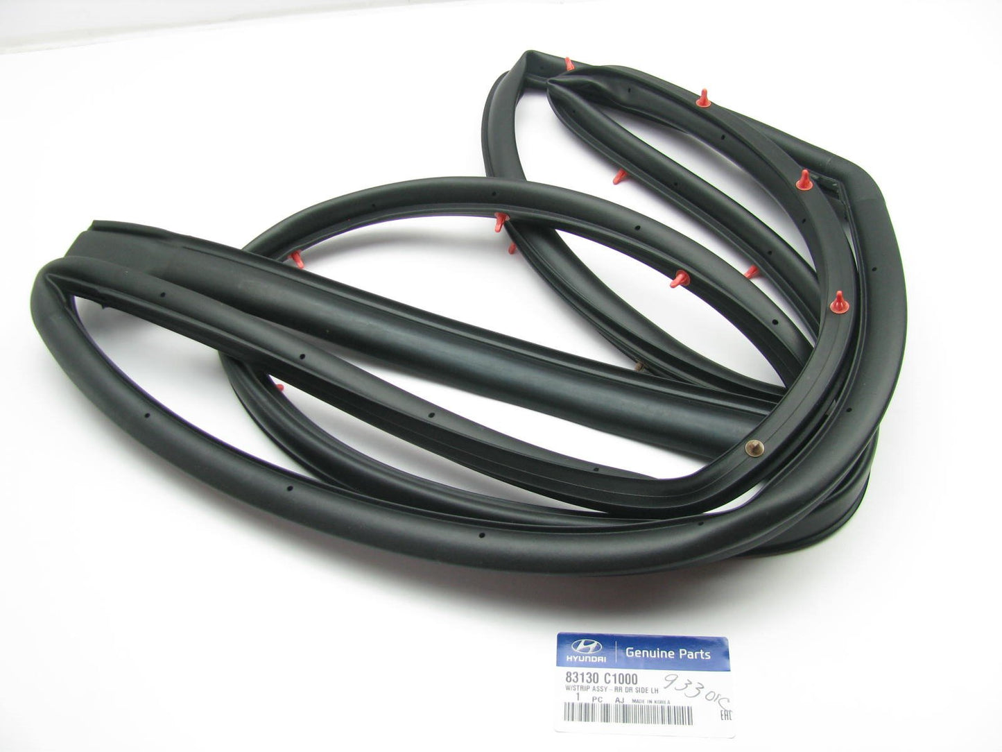 New OEM Rear Door Weatherstrip Left Driver For 2015-2019 Sonata 83130C1000