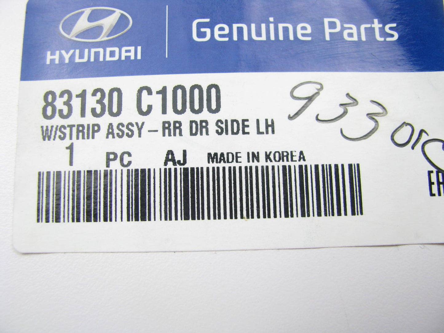 New OEM Rear Door Weatherstrip Left Driver For 2015-2019 Sonata 83130C1000