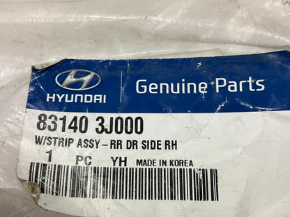 NEW OEM 831403J000 Rear Right Door Weatherstrip Seal For 06-12 Hyundai Veracruz