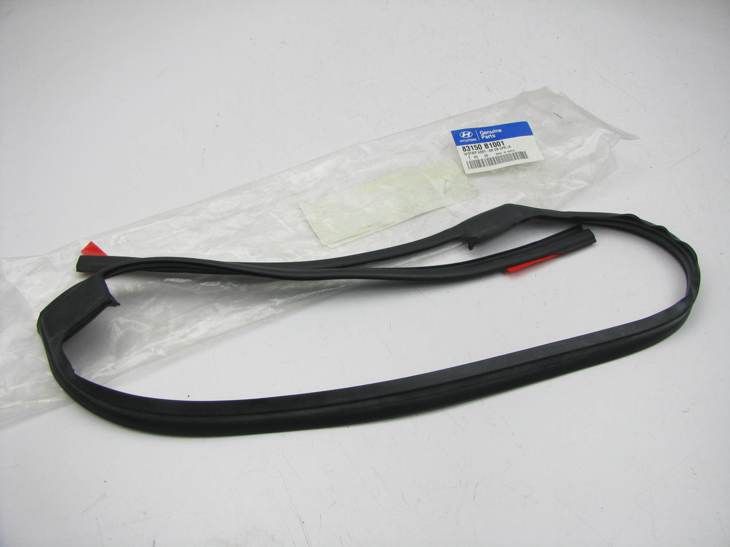 NEW - OEM 83150B1001 Rear Left Door Upper Weatherstip For 15-16 Genesis