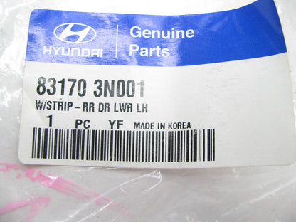 New OEM Rear Left Side Lower Door Weatherstrip Seal For 2013-16 Equus 831703N001