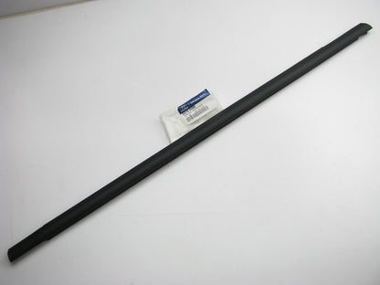 NEW REAR LEFT Door Outside Belt Weatherstrip Molding Seal OEM For 05-09 Tucson