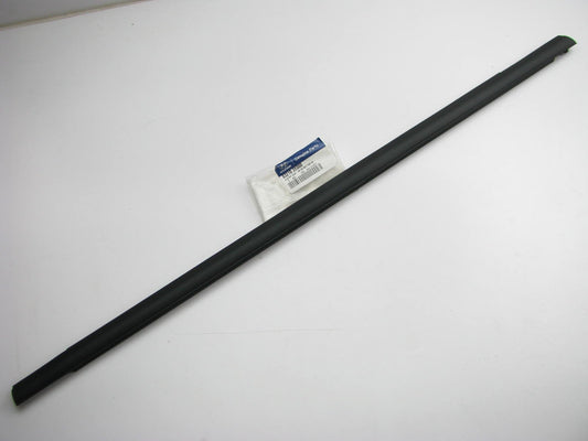 NEW REAR LEFT Door Outside Belt Weatherstrip Molding Seal OEM For 05-09 Tucson