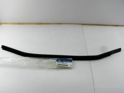 NEW OEM 832202V000 Rear Right Door Outside Belt Weatherstrip For 12-16 Veloster
