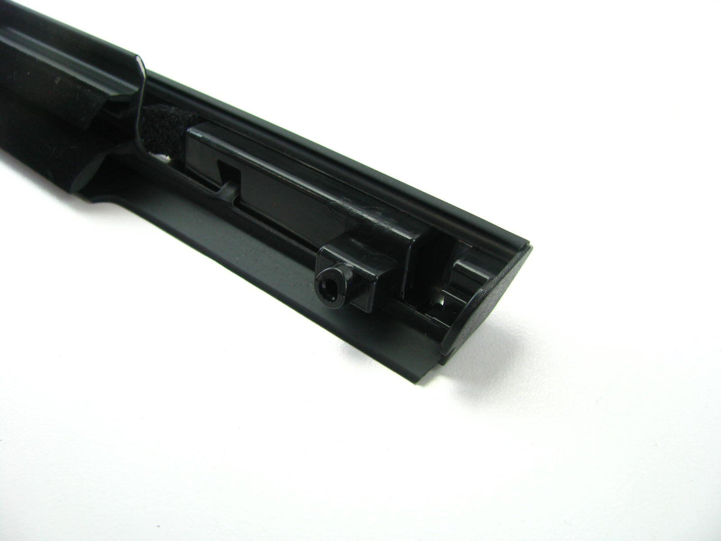 NEW - OEM Rear Right Door Belt Weather Strip Seal Moulding For 2015-2017 Sonata