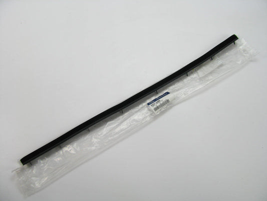 New Rear Door Belt Inner Weatherstrip Left Driver For 07-12 Veracruz 832313J000